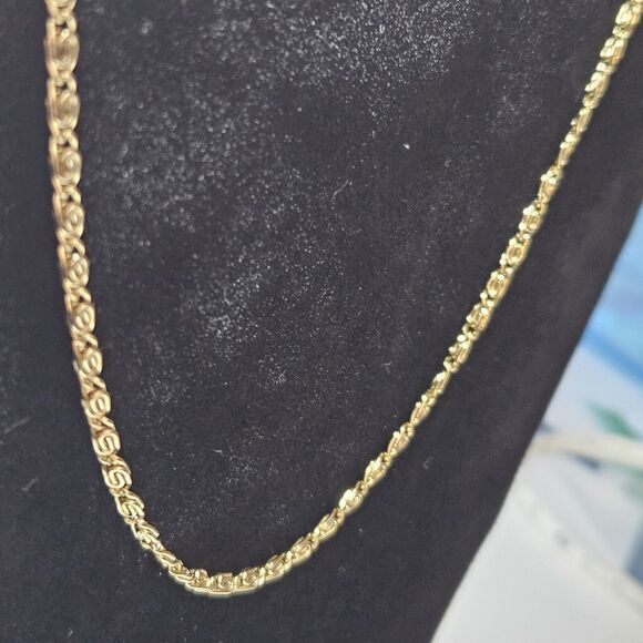 **Final Sale** 18K Gold Plated Necklace 20" And Bracelet 7.5" Set - Picture 6 of 12